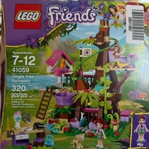 LEGO Friends Jungle Tree Sanctuary Set